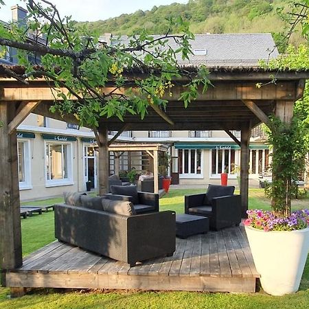 Le Castelet Hotell Le Mont-Dore Eksteriør bilde