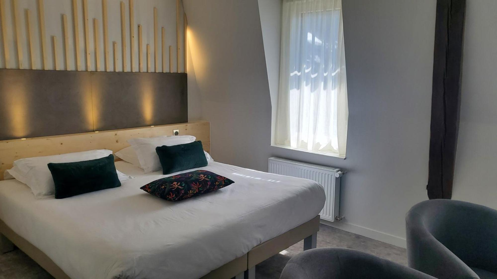 Le Castelet Hotell Le Mont-Dore Eksteriør bilde