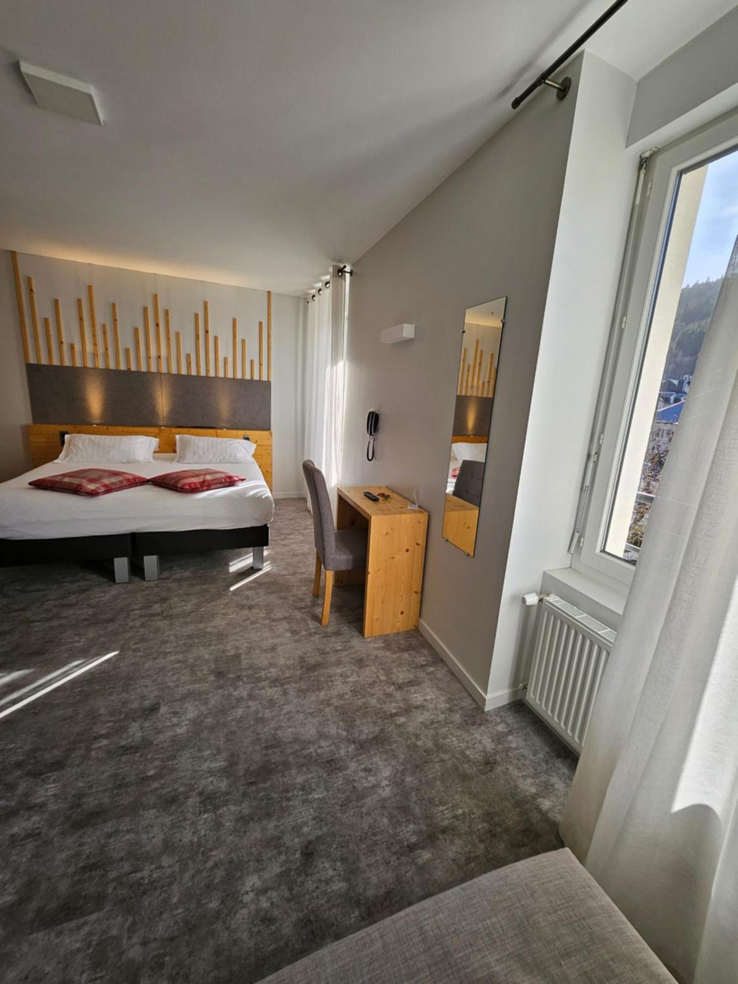 Le Castelet Hotell Le Mont-Dore Eksteriør bilde