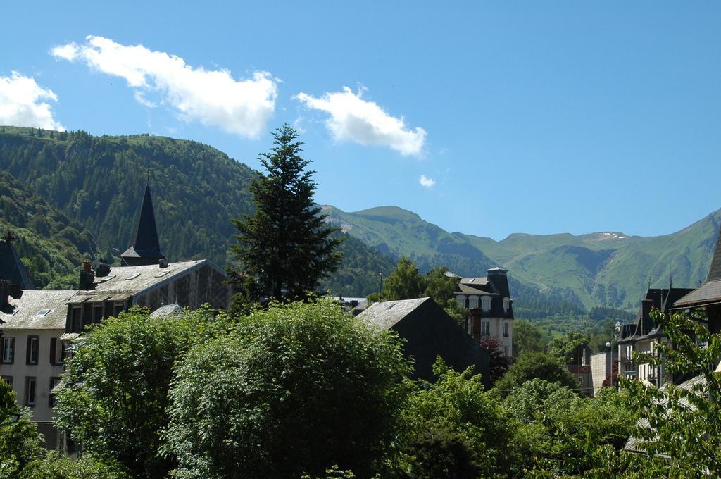 Le Castelet Hotell Le Mont-Dore Eksteriør bilde